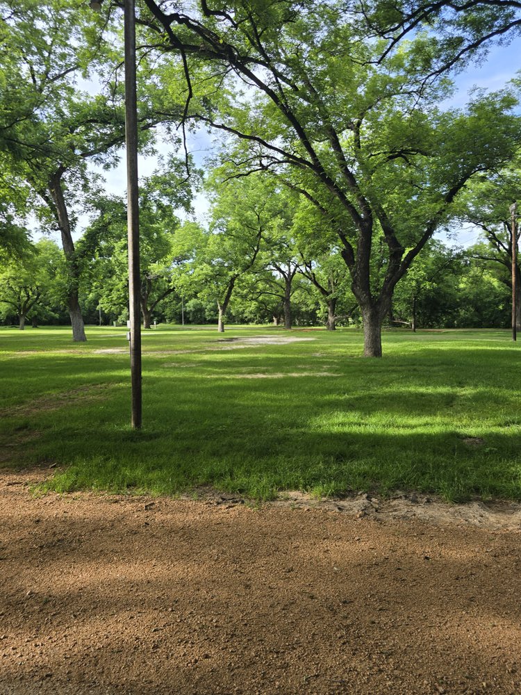Risien Park Logo