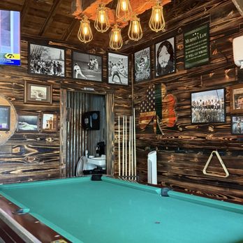 Durty Neli's Irish Pub - Irish Pub Near Me - St. Augustine, Florida