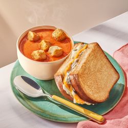 Panera Bread - Kickin' Grilled Cheese & Creamy Tomato Soup Value Duet