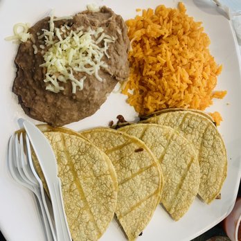 Taco Dále - Quesadilla dinner - Mexican Near Me - Aurora, Illinois Taco Dále - Quesadilla dinner - Mexican Near Me - Aurora, Illinois