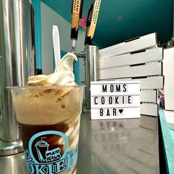 Mom’s Cookie Bar - Fabulous root beer float with soda from tap and vanilla soft serve! - Desserts Near Me - Doylestown, Pennsylvania Mom’s Cookie Bar - Fabulous root beer float with soda from tap and vanilla soft serve! - Desserts Near Me - Doylestown, Pennsylvania
