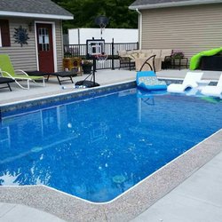Dolphin Pool & Spa - #GriffusPool #LedgeLounger