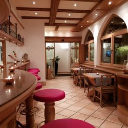 Restaurant zur alten Taverne - Eingang-/ Barbereich