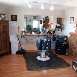 Nanette's Hair Studio