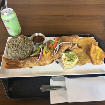 Five O Nine Grill Lounge - Haitian Near Me - Houston, Texas