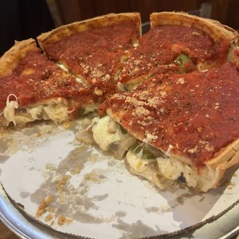 Giordano's - Chicago deep dish - Pizza Near Me - Chicago, Illinois Giordano's - Chicago deep dish - Pizza Near Me - Chicago, Illinois