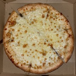 Giavano's Pizzeria - Bianca (6-cut)