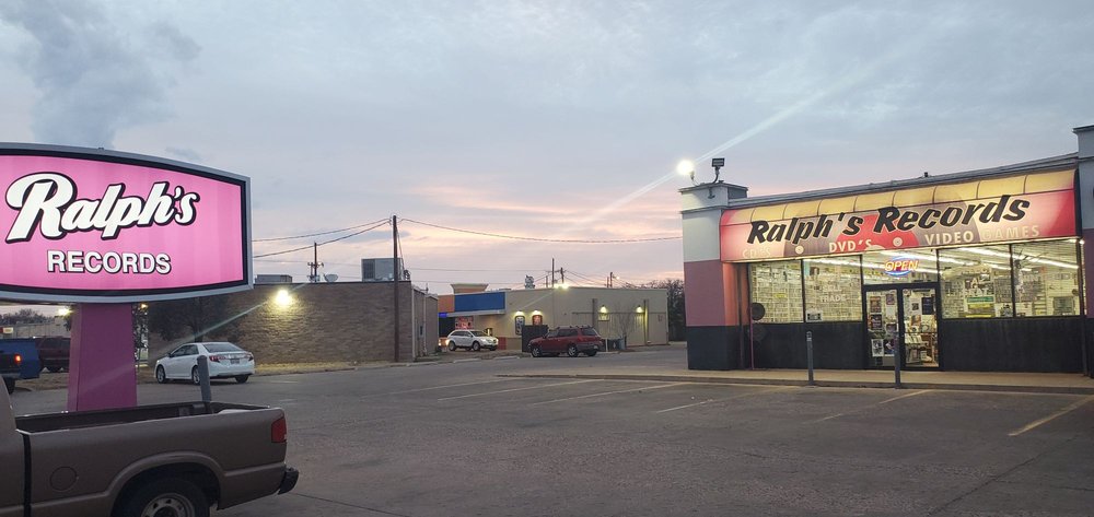 Ralph's Records Tapes & Cd's Logo