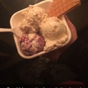 Jeni's Splendid Ice Creams - Cream puff was my favorite out of the three. - Ice Cream & Frozen Yogurt Near Me - Columbus, Ohio Jeni's Splendid Ice Creams - Cream puff was my favorite out of the three. - Ice Cream & Frozen Yogurt Near Me - Columbus, Ohio