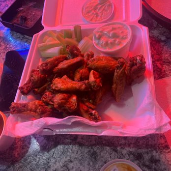 Joe's Corner Pub - Best wings ever - Dive Bars Near Me - Panama City, Florida Joe's Corner Pub - Best wings ever - Dive Bars Near Me - Panama City, Florida