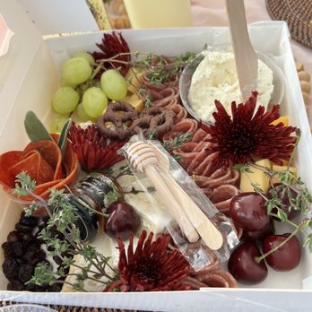Oasis Picnics - Event Planning & Services Near Me