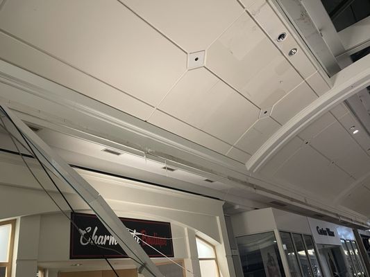 Moorestown Mall by null