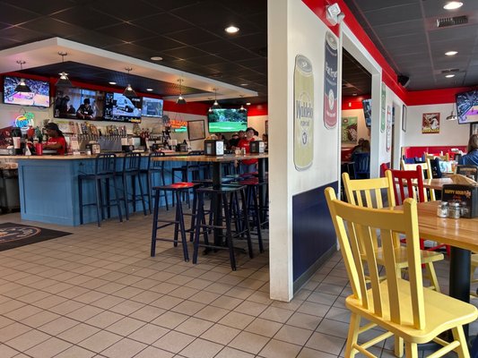 Waldo’s Chicken & Beer by null