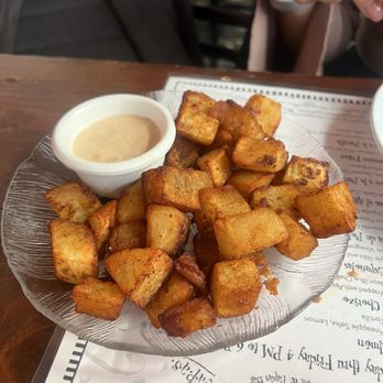 Eclipse di Luna - Buckhead - Patatas Bravas - Tapas Bars Near Me - Atlanta, Georgia Eclipse di Luna - Buckhead - Patatas Bravas - Tapas Bars Near Me - Atlanta, Georgia