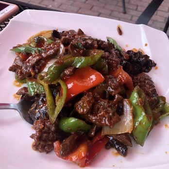 Schouse - Really stinky Stir-Fried Pork Kidney. Gross - Szechuan Near Me - Princeton, New Jersey