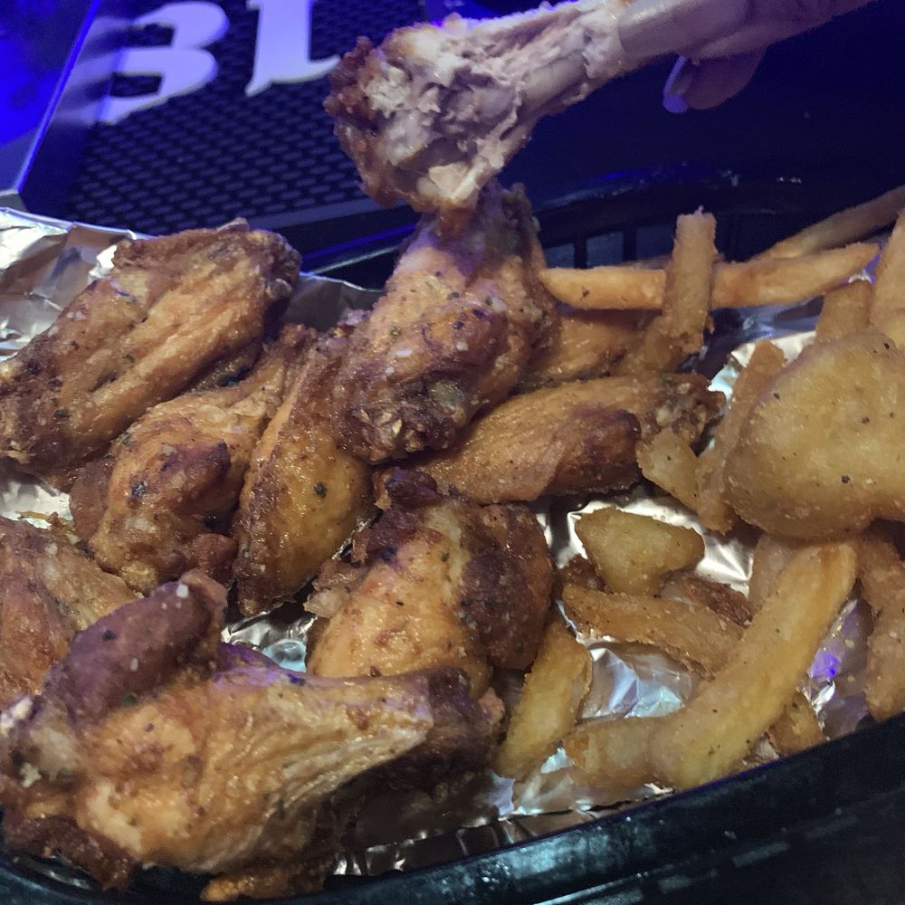 Twisted Pies Pizzeria - Wings & fries... - Pizza Near Me - Mesa, Arizona Twisted Pies Pizzeria - Wings & fries... - Pizza Near Me - Mesa, Arizona