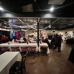 Newport Playhouse & Cabaret Restaurant