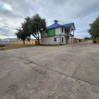 Extra Space Storage - Alternate Beauty Image - Self Storage Near Me - Austin, Texas Extra Space Storage - Alternate Beauty Image - Self Storage Near Me - Austin, Texas