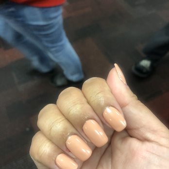 Top Coat Nails And Spa - My right hand and you can see an uneven layer of polish on my index finger. - Nail Salons Near Me - Stockton, California Top Coat Nails And Spa - My right hand and you can see an uneven layer of polish on my index finger. - Nail Salons Near Me - Stockton, California