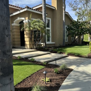 Sea Breeze Landscaping Construction - floating steps - Mesa Buff color with topcast finish - Landscaping Near Me - Orange, California