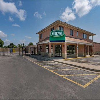 Extra Space Storage - Beauty Image - Self Storage Near Me - Vernon Hills, Illinois