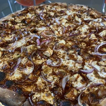 Tucci's Pizza - Spicy BBQ Chicken - Pizza Near Me - Boca Raton, Florida
