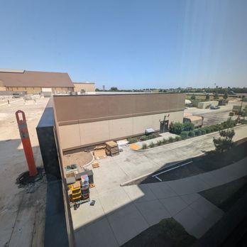 Great Wolf Lodge - Manteca - HVAC'S & employees taking trash out all night slamming doors with carts kept us up all night. TERRIBLE CUSTOMER SERVICE at this location - Resorts Near Me - Manteca, California