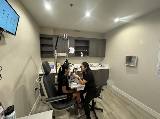 DIAMOND OPTOMETRY - Updated June 2026 - 28 Photos & 14 Reviews - 2700 ...