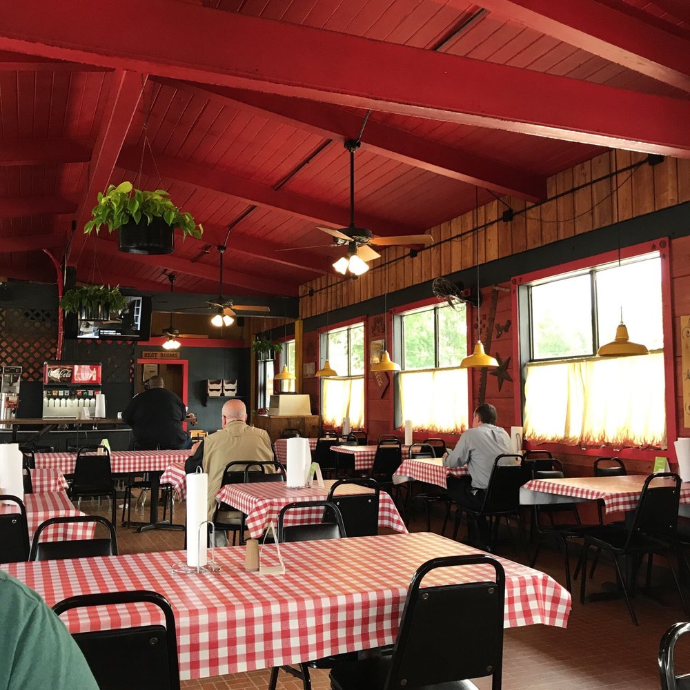 Podnuh's Bar-B-Q - Lots of seating - Barbeque Near Me - Baton Rouge, Louisiana Podnuh's Bar-B-Q - Lots of seating - Barbeque Near Me - Baton Rouge, Louisiana