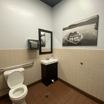Cahill Bistro - Toilet - Latin American Near Me - Edina, Minnesota