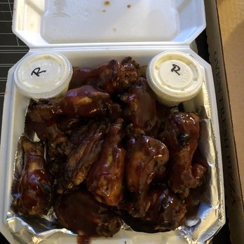 Zack’s Pizza - 20 BBQ Wings - Pizza Near Me - North Augusta, South Carolina