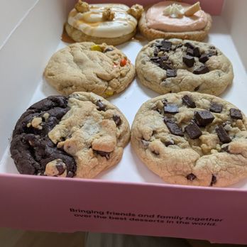 Crumbl - Heartland - Bakeries Near Me - Mississauga, Ontario Crumbl - Heartland - Bakeries Near Me - Mississauga, Ontario