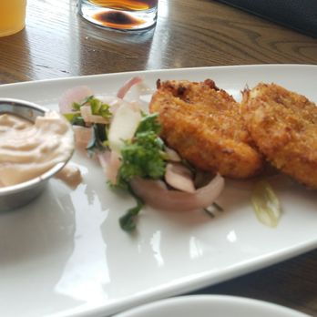 Millcreek Grille - Crab Cakes..ehh - New American Near Me - North Randall, Ohio Millcreek Grille - Crab Cakes..ehh - New American Near Me - North Randall, Ohio