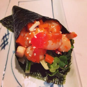 Sushi Dake - Scallop handroll with gobo and  veggies - Sushi Bars Near Me - Anaheim, California