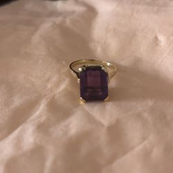 Davir Gems - Davis Gems gemstone and designed ring.