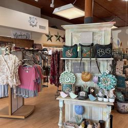 Simplee Stated Gifts & The Frame Shoppe - Simplee Stated Gifts Plymouth, IN