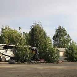 Esmeralda RV Park - RV Park and Cabin