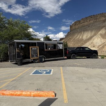 Bookcliff Vineyards - Food truck - Wine Tasting Room Near Me - Palisade, Colorado