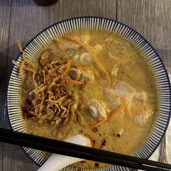 The Silver Lake House - Khao Kao Soi - Thai Near Me - Los Angeles, California The Silver Lake House - Khao Kao Soi - Thai Near Me - Los Angeles, California