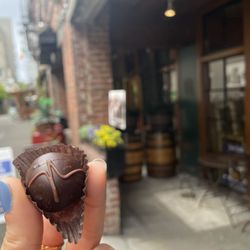 Chocolate Market by Gosanko Chocolate - Chocolate hazelnut truffle