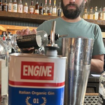 The Livery - Italian Organic engine Jin taste so good - Cocktail Bars Near Me - Ventura, California