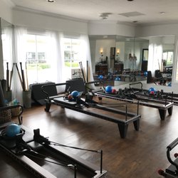 True Pilates OC - 7 BALANCED BODY REFORMERS