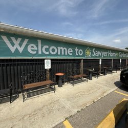 Sawyer Home & Garden Center - Outside