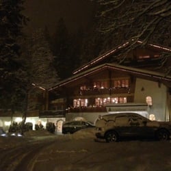 Waldhotel Doldenhorn