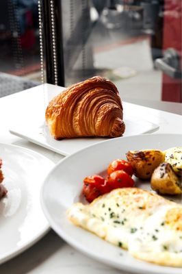 ALESSIA Patisserie and Cafe by null