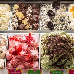 The Great Ocean Road Chocolaterie - A range of ice cream flavours. Image credit: Great Ocean Road Chocolaterie & Ice Creamery
