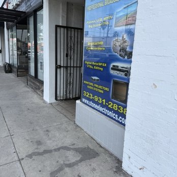 Stone Electronics - Outside store - Electronics Repair Near Me - Los Angeles, California