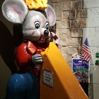 Mars Cheese Castle - Bakeries Near Me - Kenosha, Wisconsin