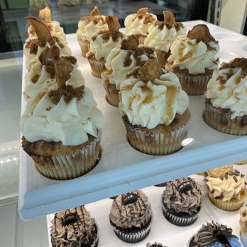 GiGi's Cupcakes - Apple Cream Crumb - Cupcakes Near Me - Opelika, Alabama