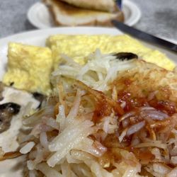 Frank's Diner - 31. Mushrooms Omelette